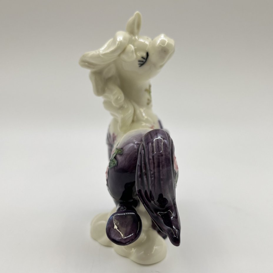 Статуэтка "Лошадь Красотка", фарфор, Pavone, Италия, 2025 г.