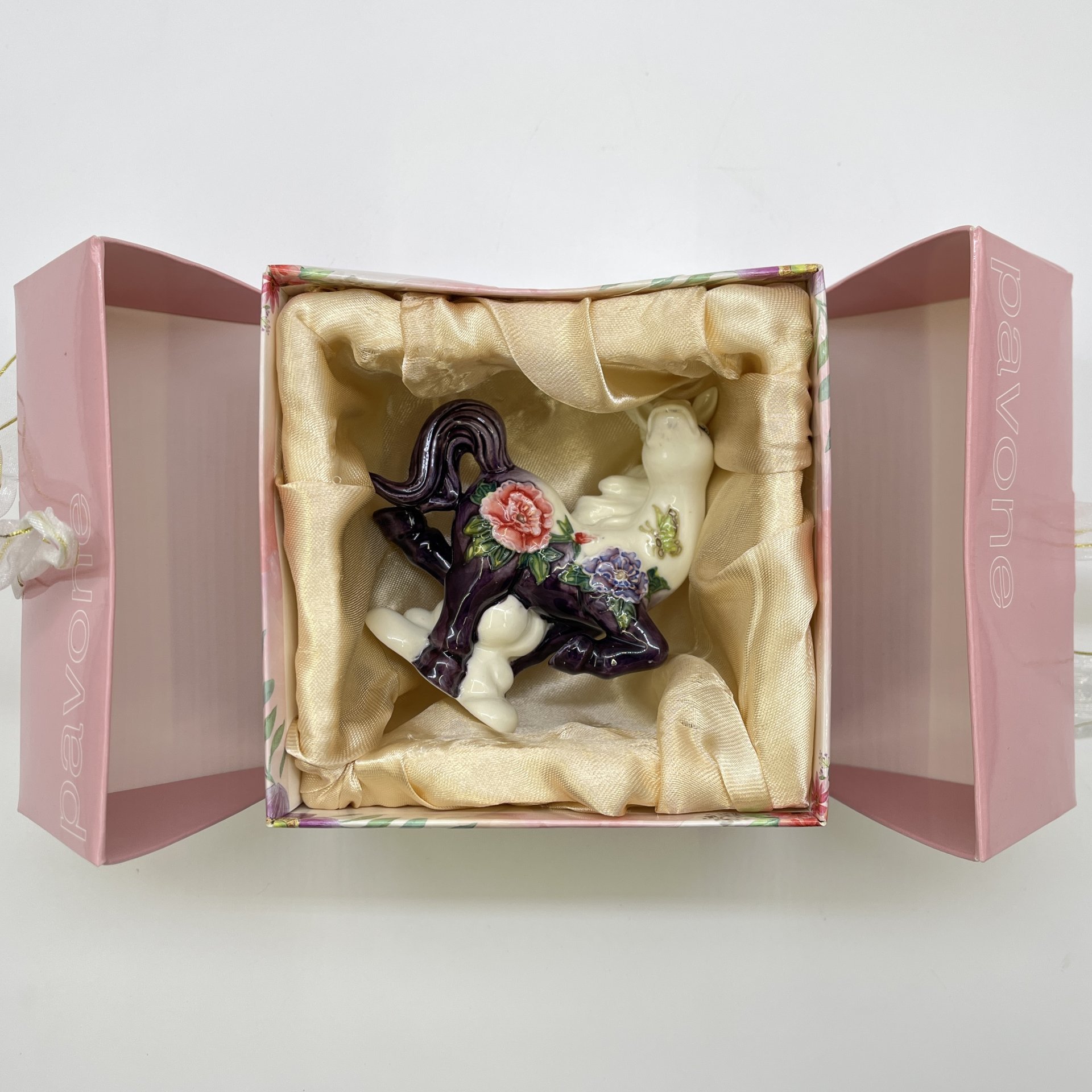 Статуэтка "Лошадь Красотка", фарфор, Pavone, Италия, 2025 г.