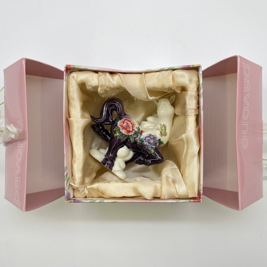 Статуэтка "Лошадь Красотка", фарфор, Pavone, Италия, 2025 г.