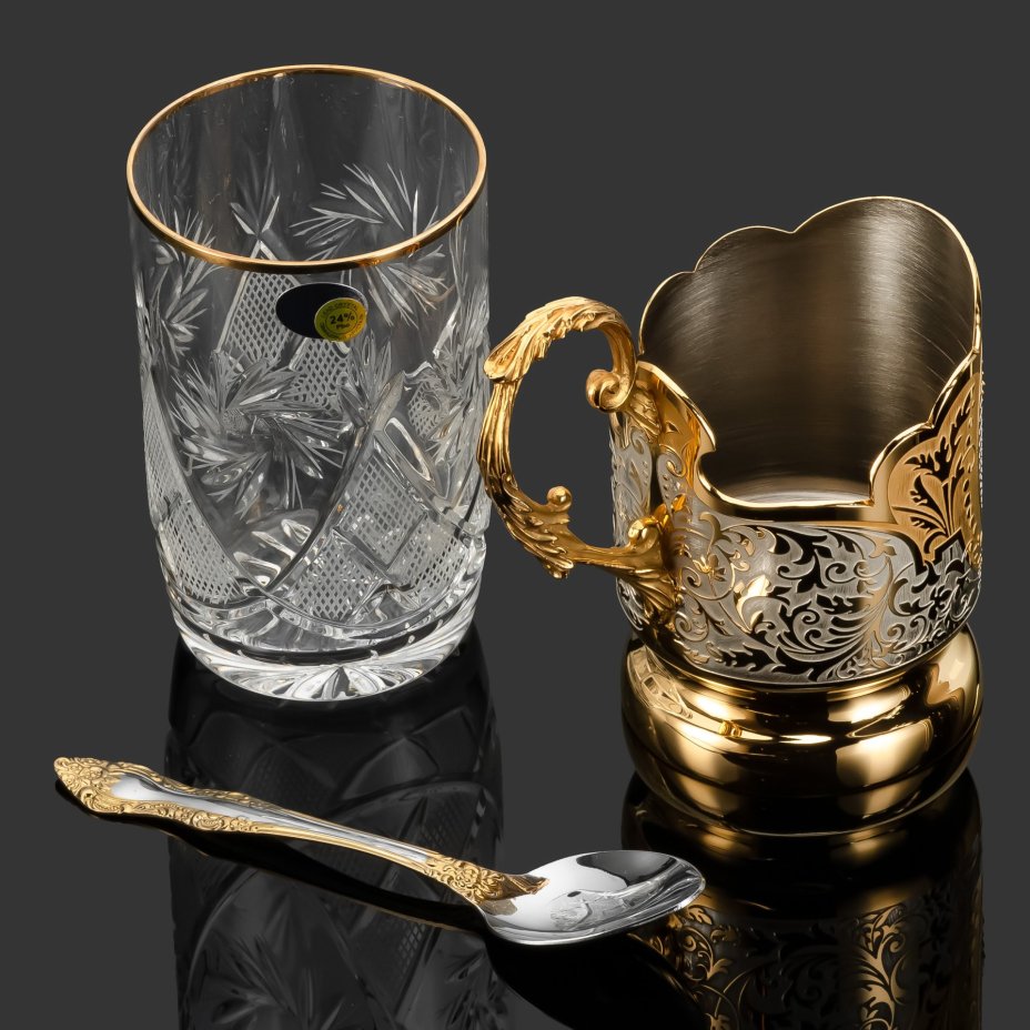 Подстаканник "Герб Российской Федерации" с ложкой и стаканом в подарочной коробке, латунь, стекло, золочение, Златоуст, Российская Федерация, 2025 г.