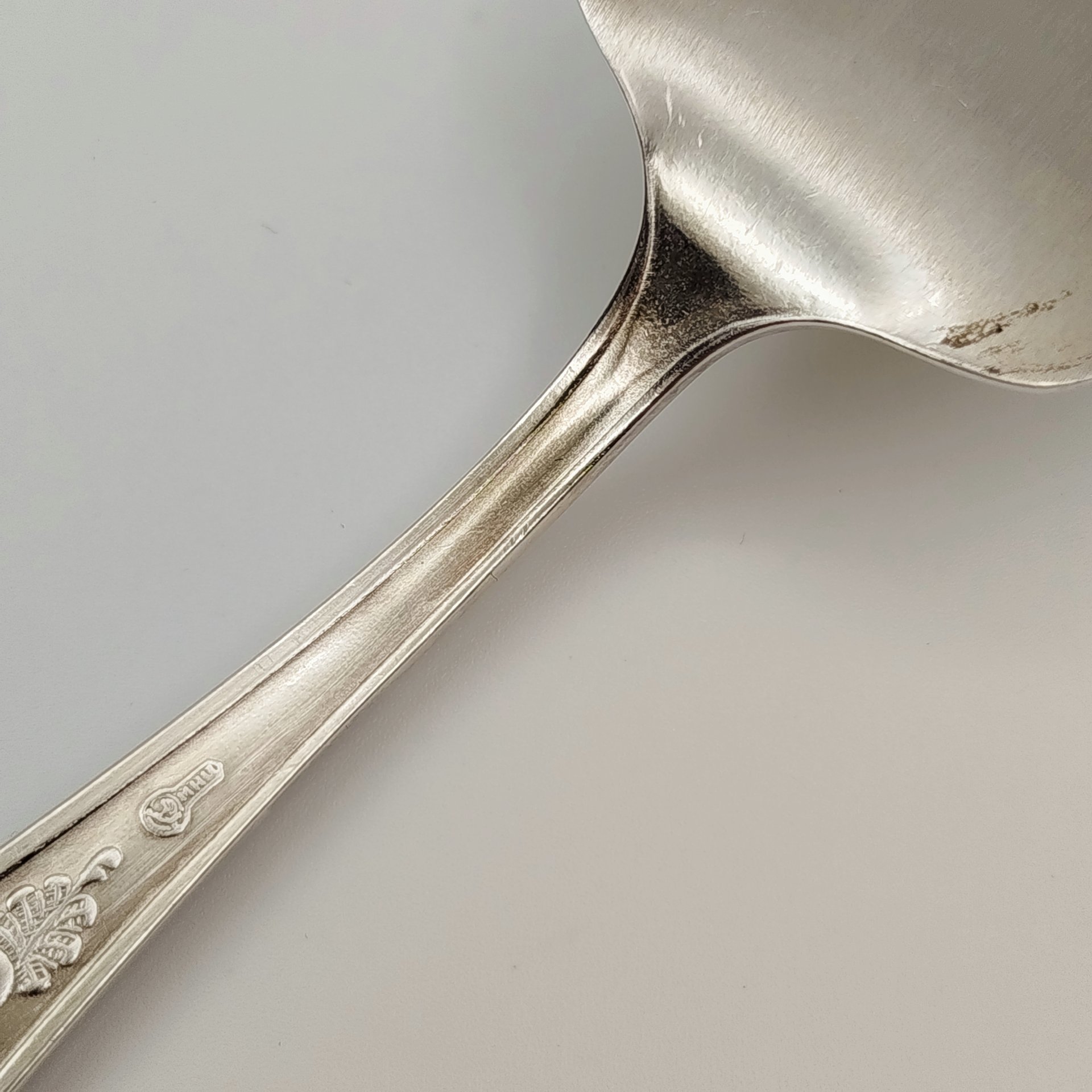 Лопатка для торта "Пламя", мНЦ (медь-никель-цинк), Кольчугинский завод цветных металлов, СССР, 1960-1990 гг.