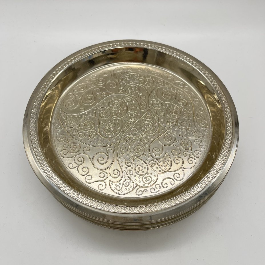 Набор из 6 тарелок с декором "Жар-птица", алюминий, чеканка, СССР, 1970-1980 гг.