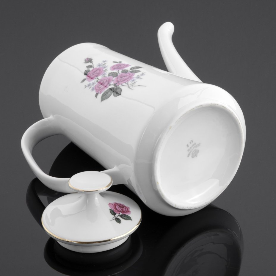 Чайник (кофейник) с изображением роз, мануфактура "J. Kronester Bavaria", PMR Bavaria Jaeger & Co.