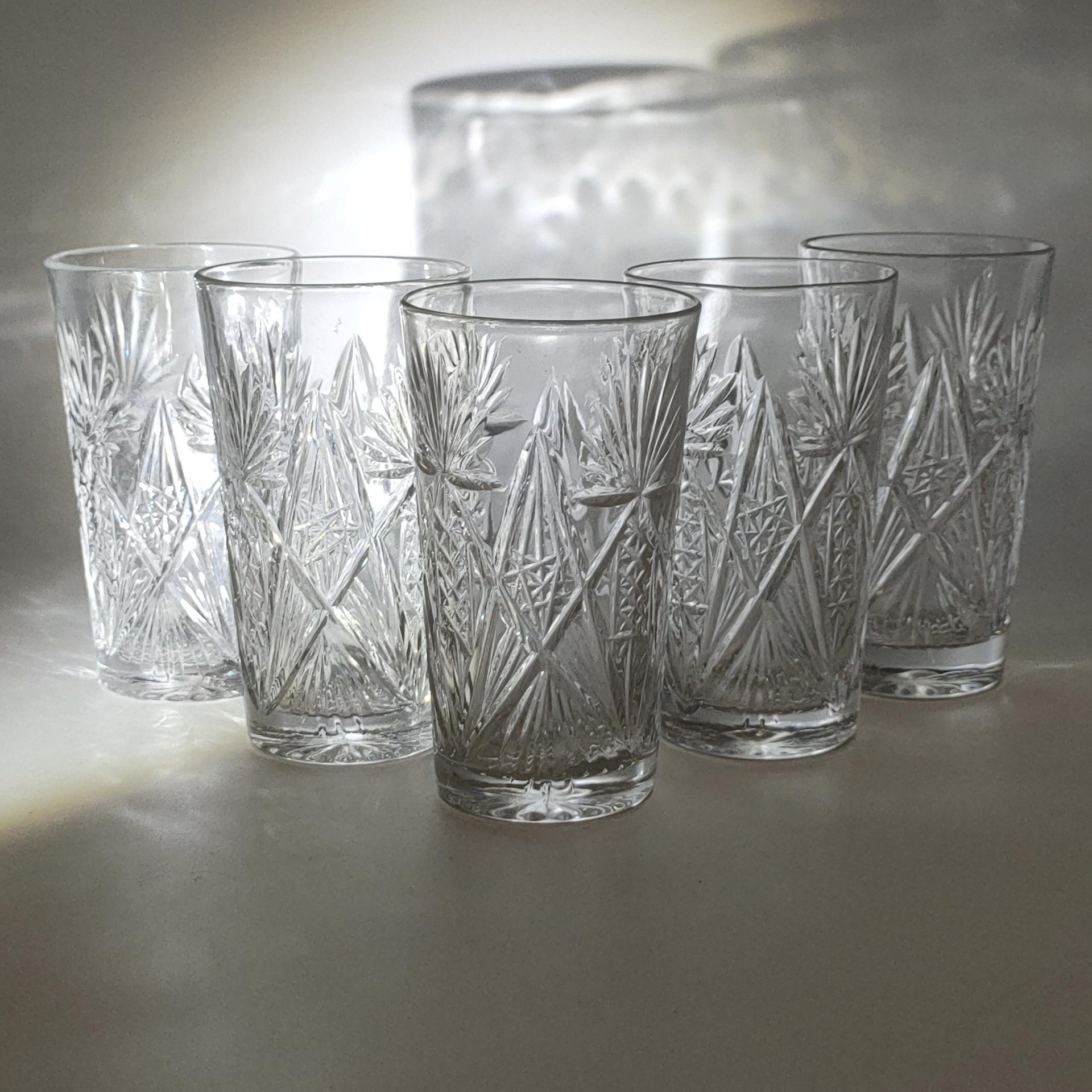 Набор из 5-ти стаканов с геометрическим декором, хрусталь, алмазная грань, СССР, 1970-1990 гг.