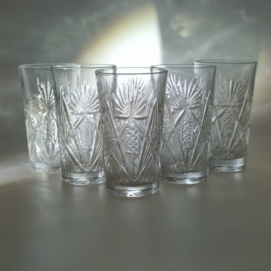 Набор из 5-ти стаканов с геометрическим декором