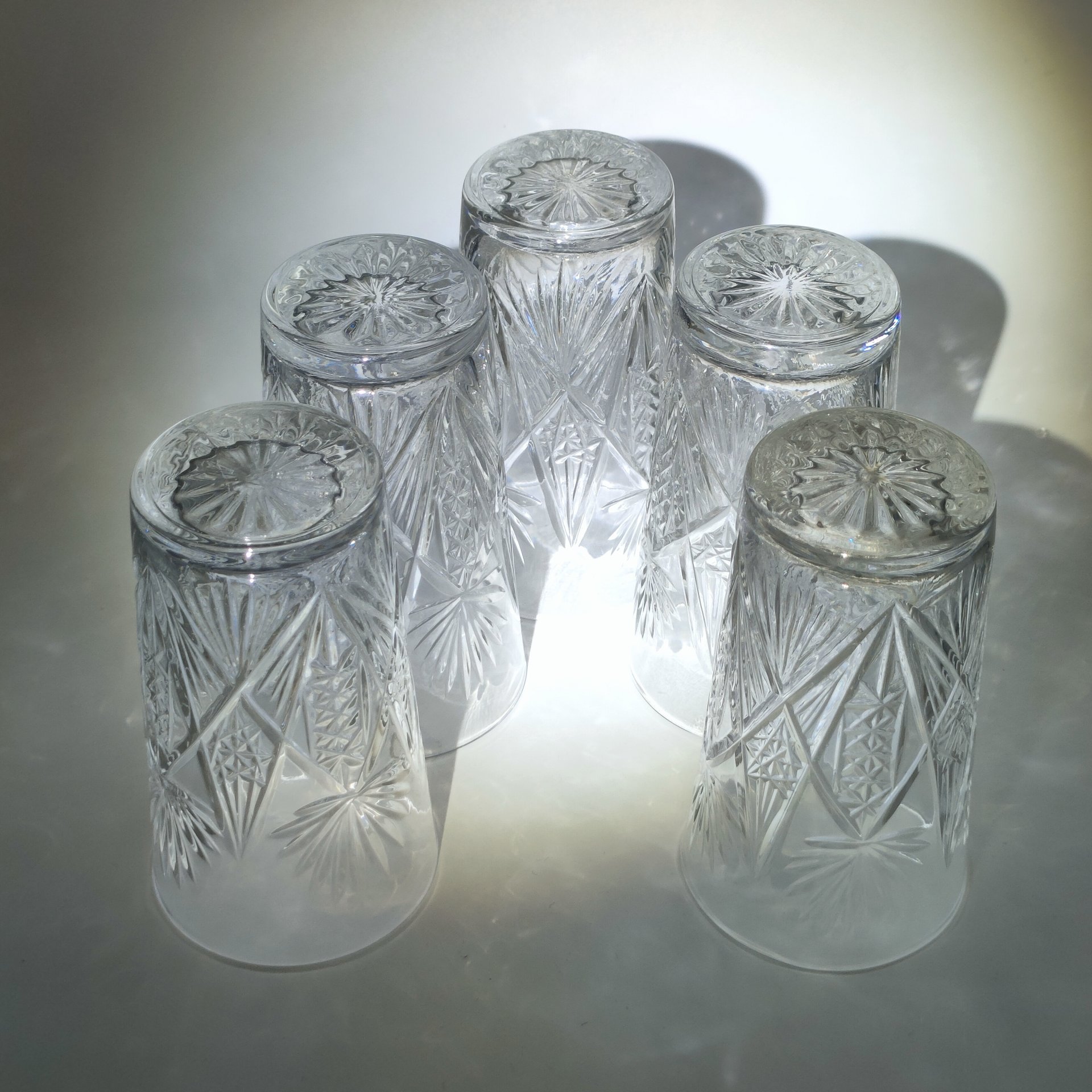 Набор из 5-ти стаканов с геометрическим декором, хрусталь, алмазная грань, СССР, 1970-1990 гг.