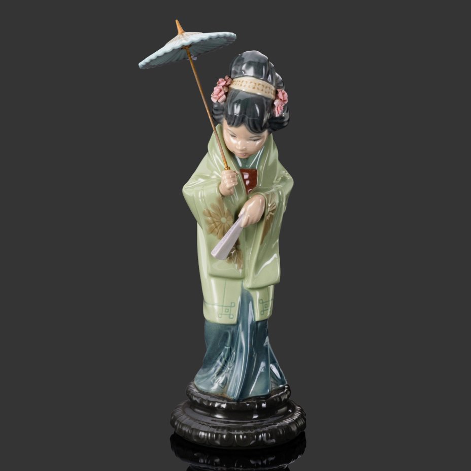 Статуэтка "Японка с зонтиком" ("Гейша"), скульптор Salvador Debon, фарфор, роспись, сплав металлов, Lladro, Lladro