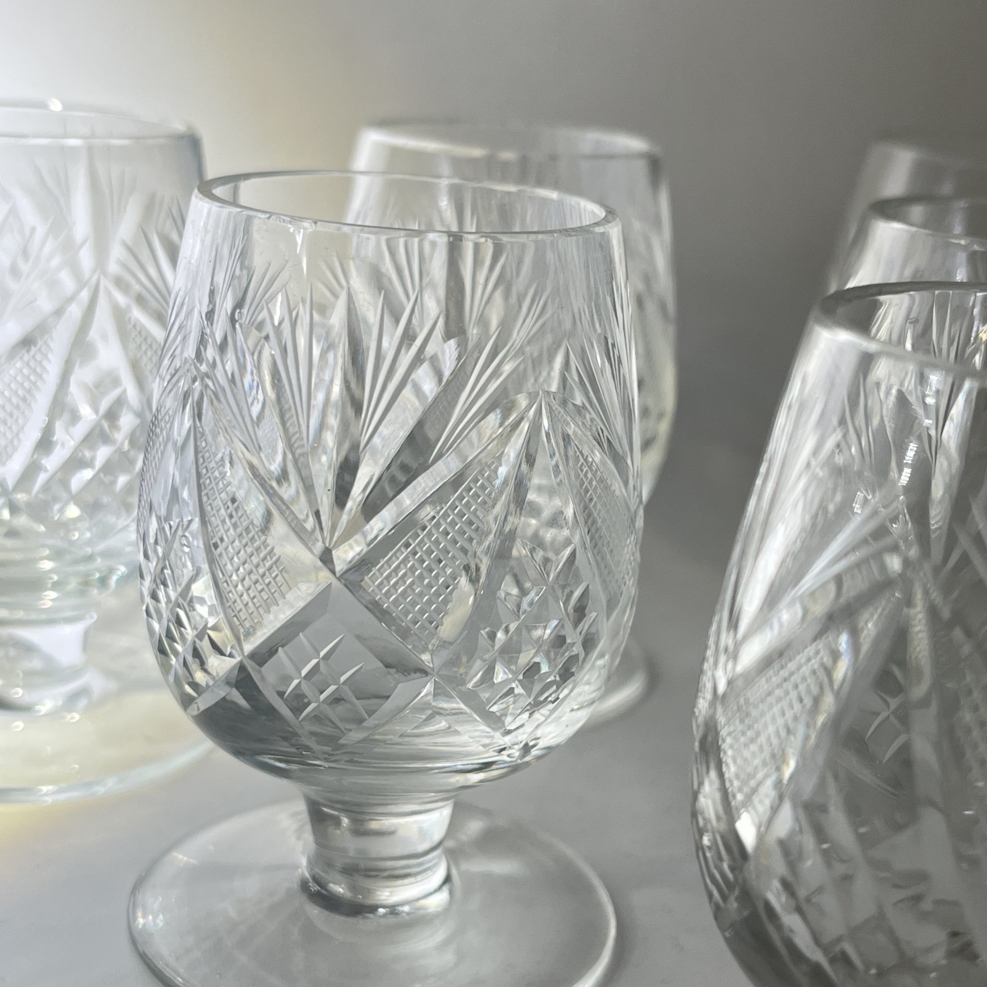 Набор из 6 рюмок с резным геометрическим декором, хрусталь, алмазная грань, Хорватия, 1980-2000 гг.