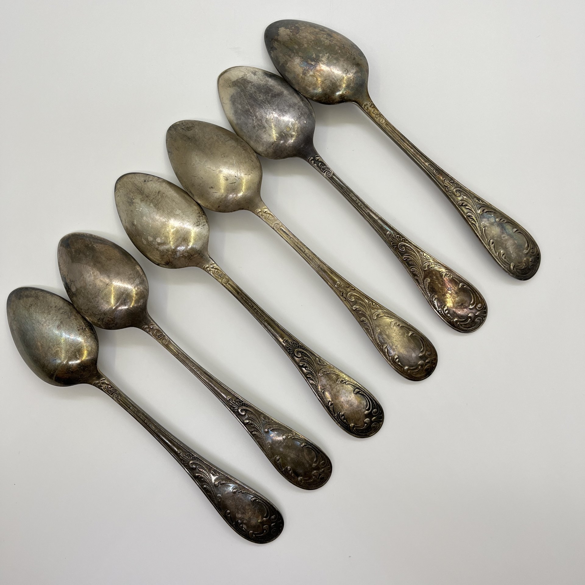 Набор из 6-ти столовых ложек с растительным декором, мНЦ (медь-никель-цинк), Кольчугинский завод цветных металлов, СССР, 1950-1960 гг.