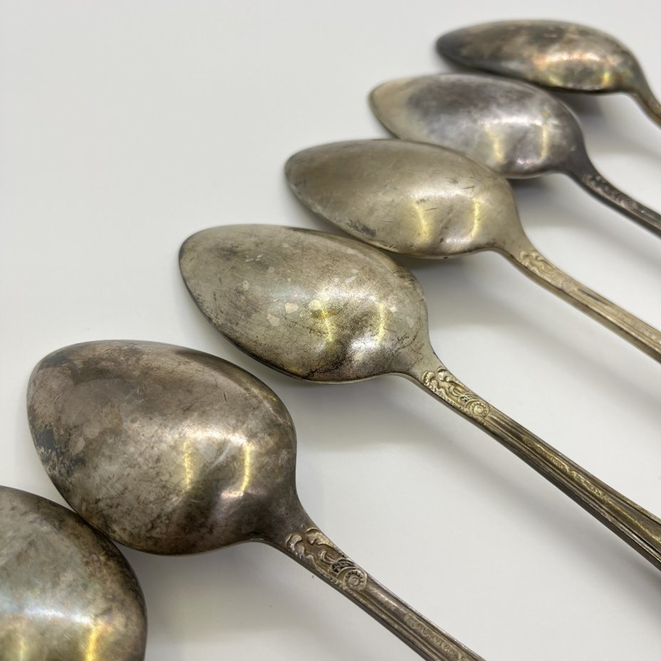 Набор из 6-ти столовых ложек с растительным декором, мНЦ (медь-никель-цинк), Кольчугинский завод цветных металлов, СССР, 1950-1960 гг.