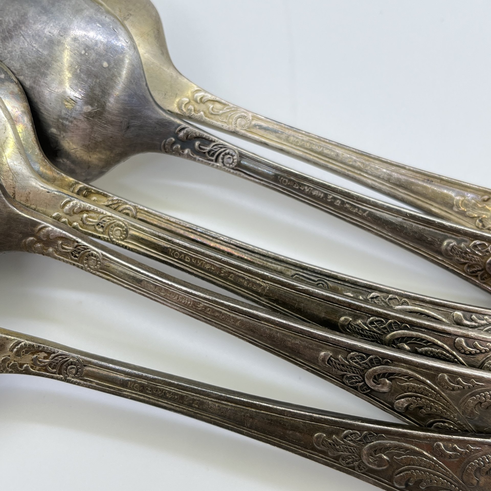 Набор из 6-ти столовых ложек с растительным декором, мНЦ (медь-никель-цинк), Кольчугинский завод цветных металлов, СССР, 1950-1960 гг.