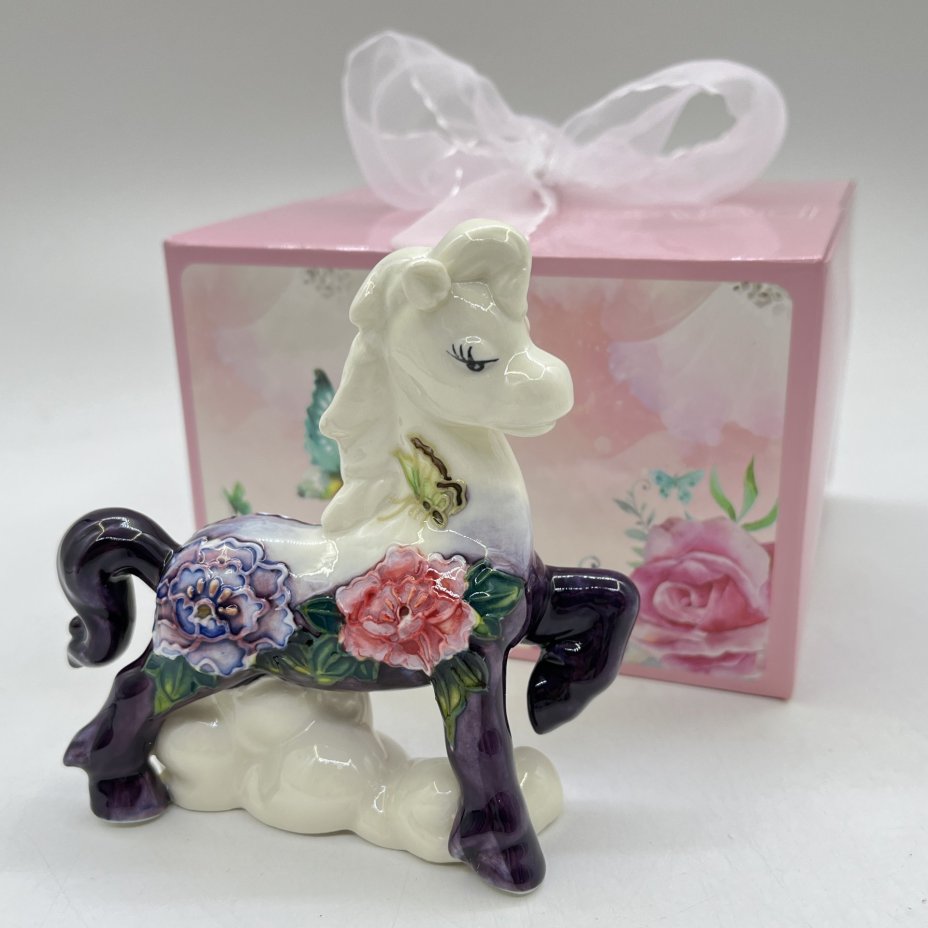 Статуэтка "Лошадь-Грация", фарфор, Pavone, Италия, 2024 г.