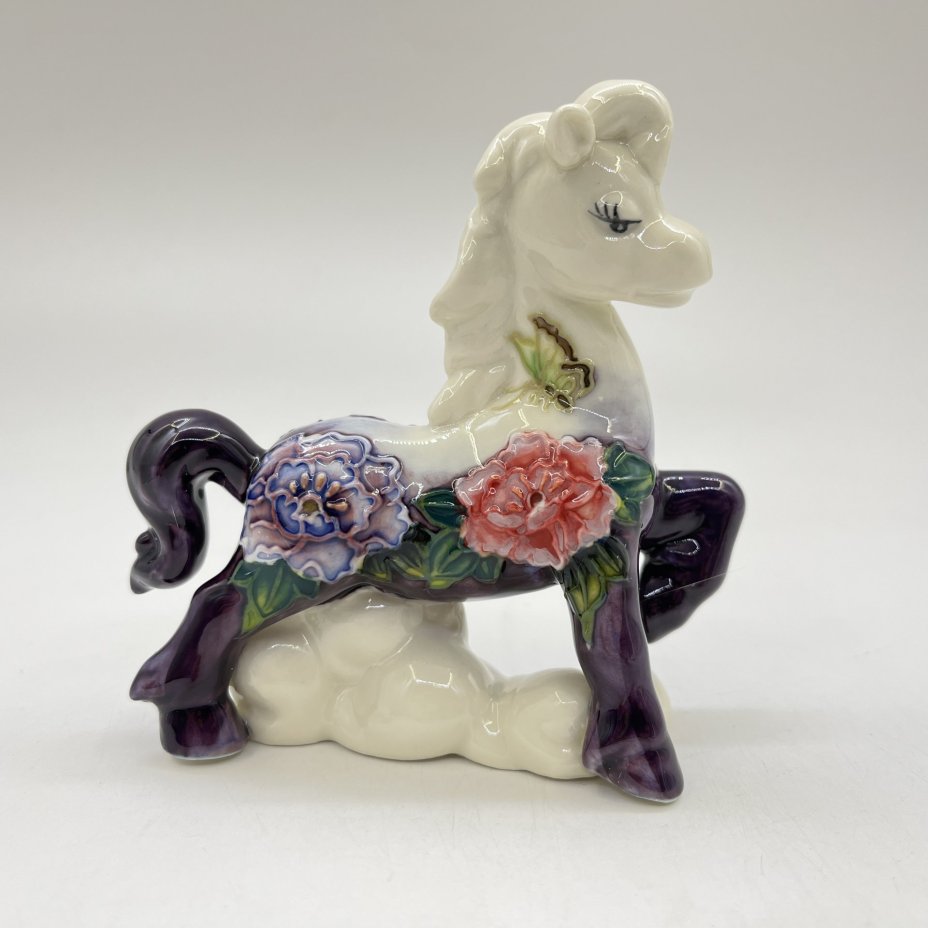 Статуэтка "Лошадь-Грация", фарфор, Pavone, Италия, 2024 г.