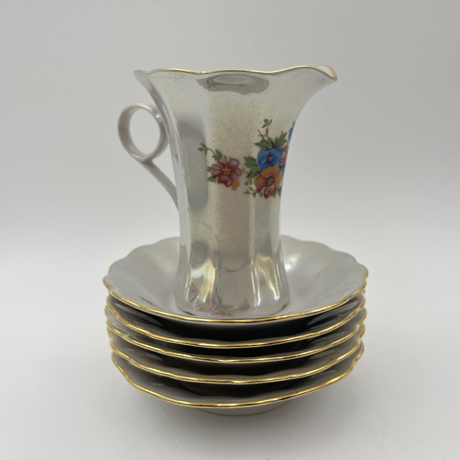 Сервиз кофейный на 5 персон, украшенный цветочным декором (13 предметов), фарфор, деколь, люстр, Коростенский фарфоровый завод (КФЗ), СССР, 1970-1990 гг.