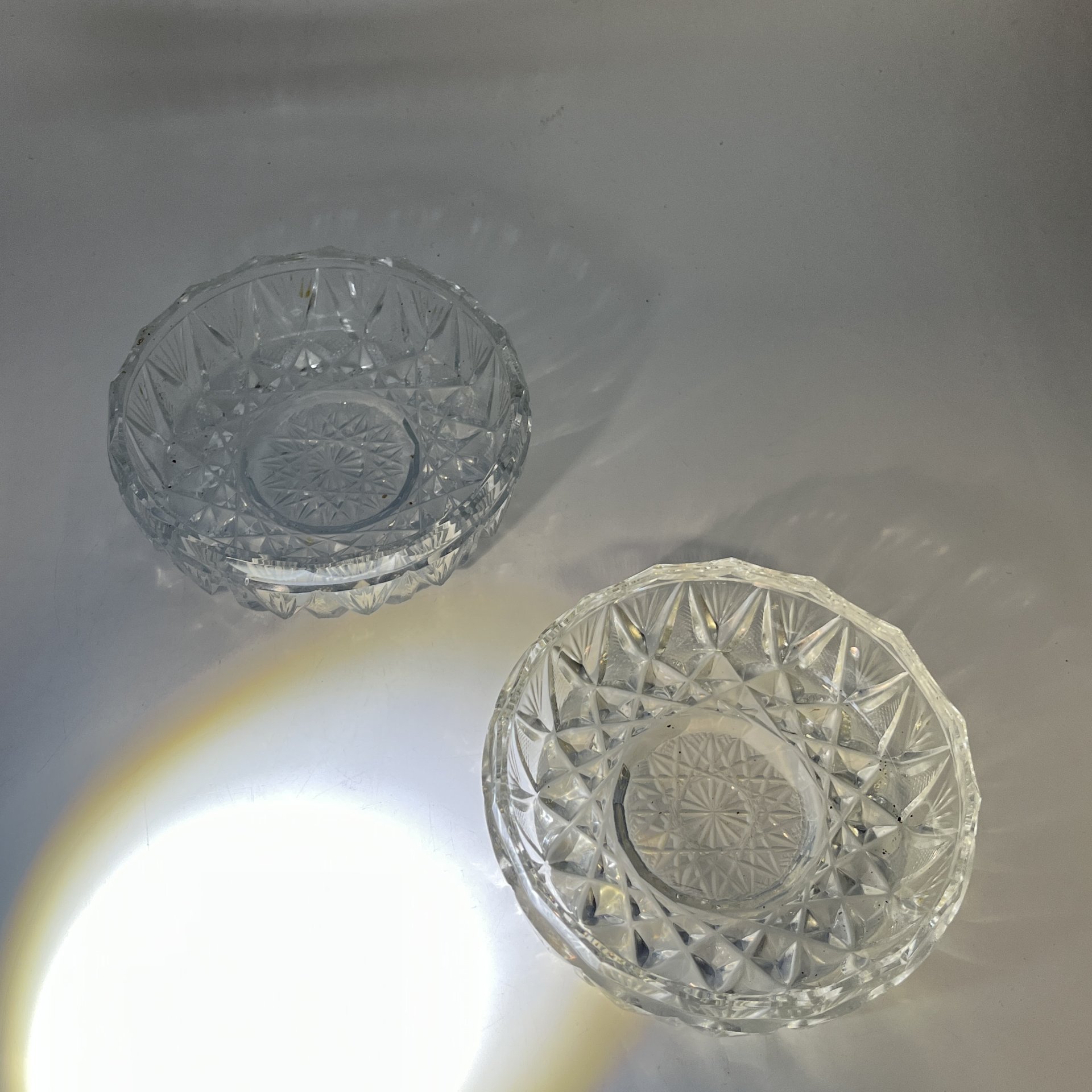 Набор из 2 розеток с геометрическим декором, стекло, пресс, СССР, 1970-1990 гг.