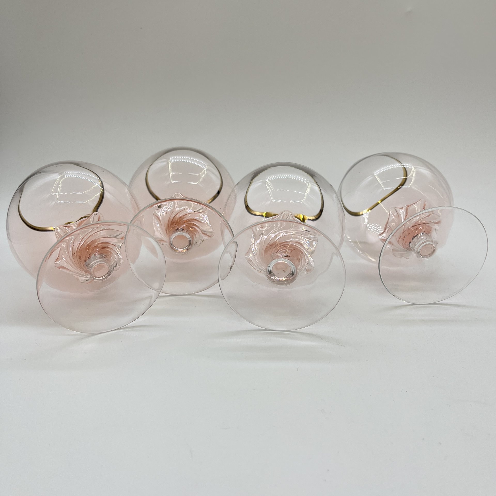 Комплект из 6-ти коньячных бокалов розового оттенка на витой ножке, Bohemia Crystal (Bohemia Glass)