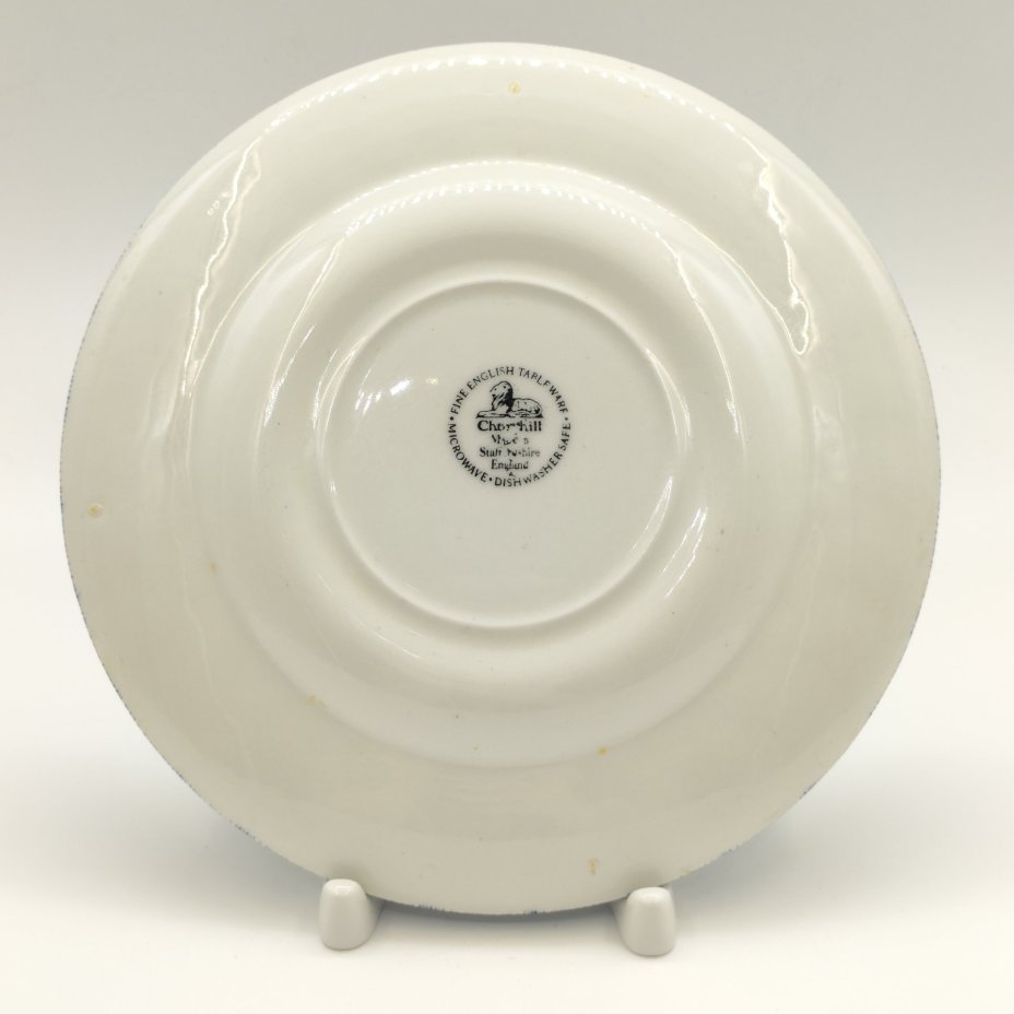 Тарелка пирожковая, в бело-голубой гамме с изображением пейзажа, Churchill