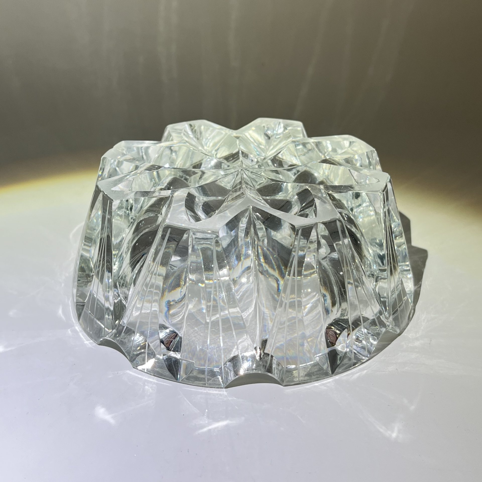 Большая пепельница с резным декором, хрусталь, СССР, 1970-1990 гг.