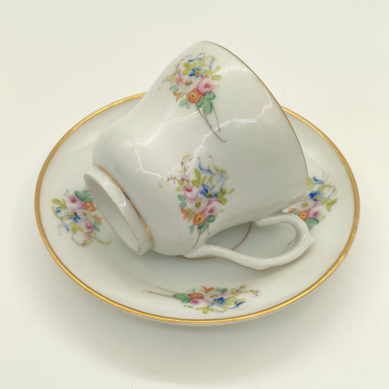 Пара чайная с цветочным декором, фарфор, роспись, золочение, Западная Европа, 1880-1910 гг.