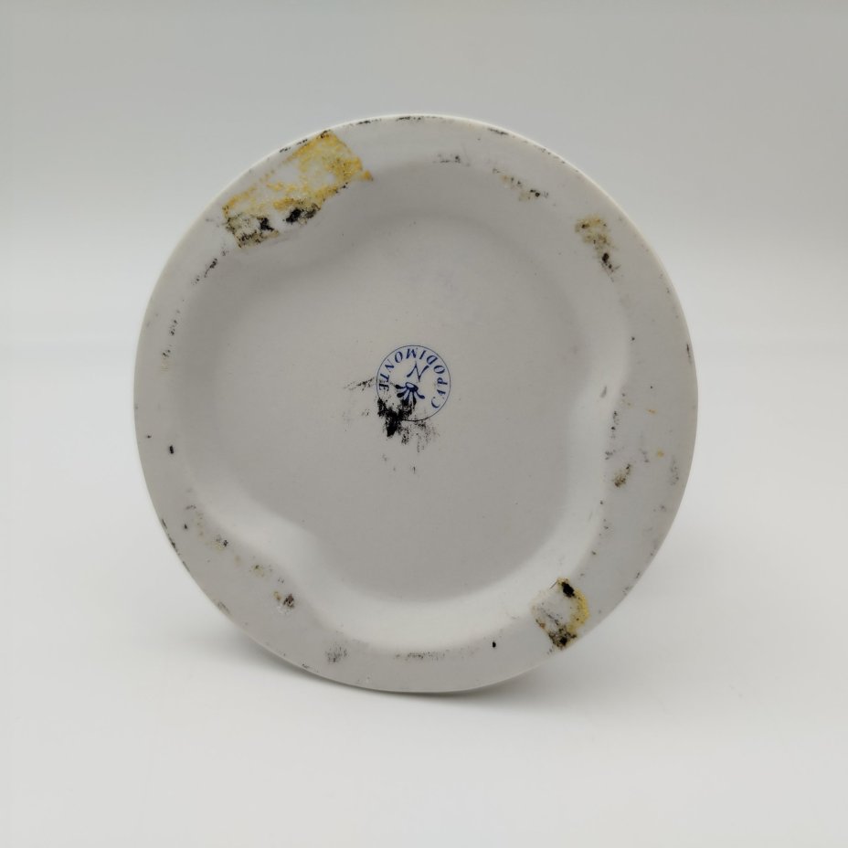 Статуэтка "Юная красотка с букетом цветов", бисквит, золочение, Capodimonte (Каподимонте), Италия, 1970-1990 гг.