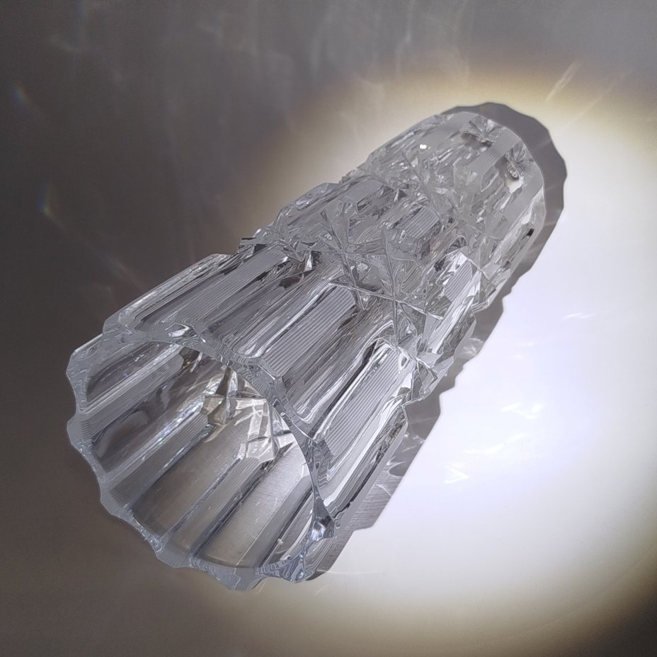 Ваза для цветов "Эхо", автор А.М. Остроумов, хрусталь, алмазная грань, Ленинградский завод художественного стекла (ЛЗХС), СССР, 1970-1980 гг.