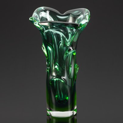 Ваза для цветов в зеленых оттенках, дизайнер Emanuel Beránek (Эмануэль Беранек), Škrdlovice glassworks (Шкрдловский стекольный завод)