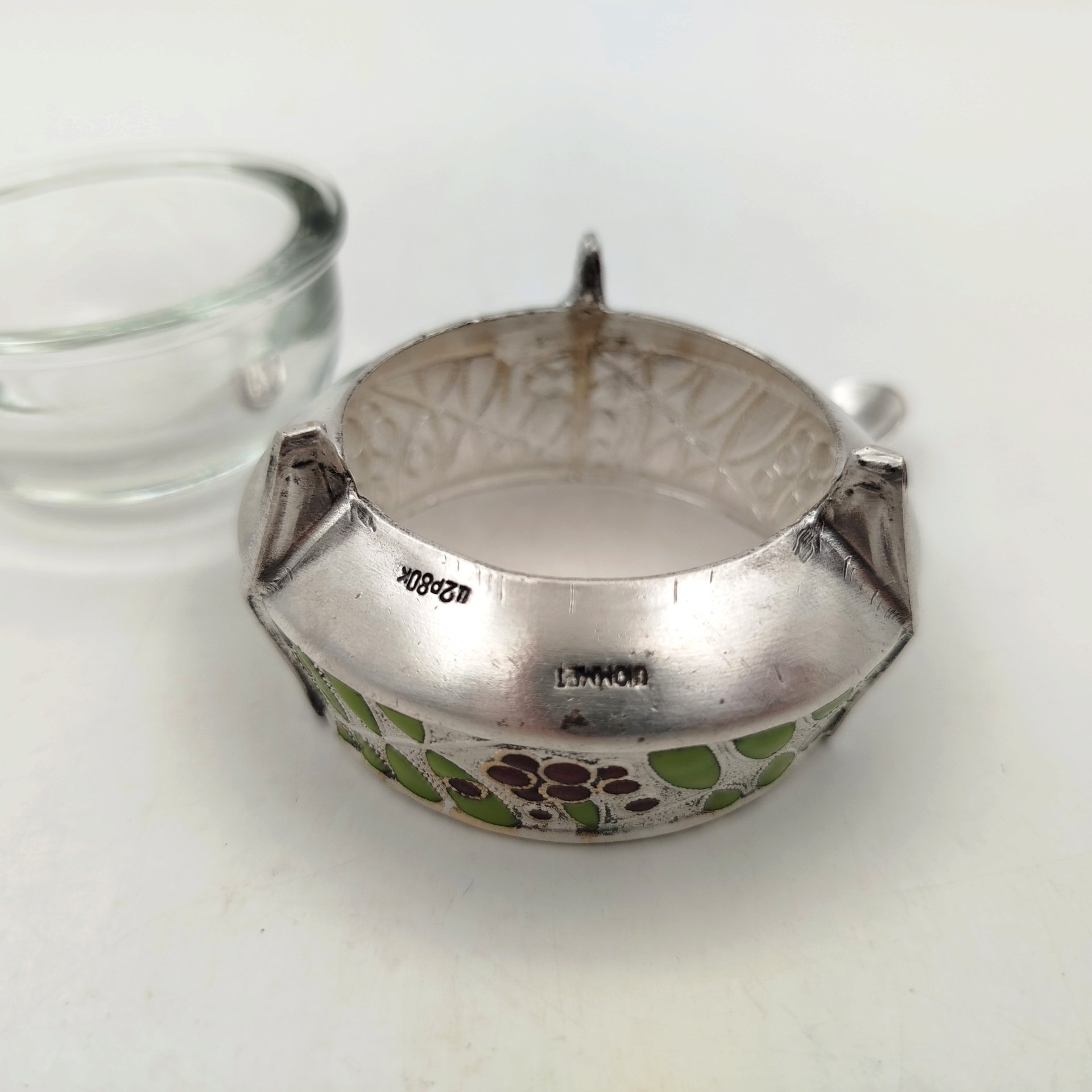 Солонка «Рябинка» с ложечкой, мельхиор (медь-никель), эмаль, стекло (вставка), Мстерская художественная фабрика  «Ювелир», СССР, 1970-1980 гг., Мстерская художественная фабрика  «Ювелир»