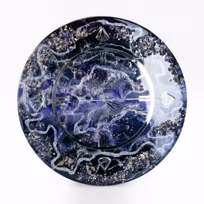 Часы настенные "Сияние Якутии", авторская ручная работа в технике Resin Art, Глянцевое 3D покрытие, натуральный камень, металл, Россия, 2021 г.
