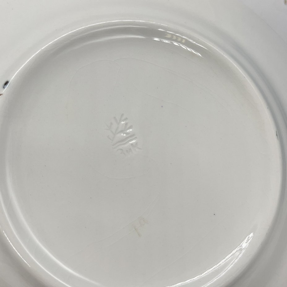 Набор из 5 десертных тарелок с цветочным декором, фаянс, деколь, Конаковский фаянсовый завод им. М.И. Калинина (ЗиК Конаково), СССР, 1960-1990 гг.