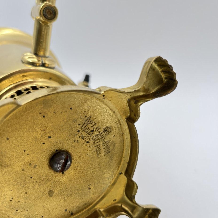 Самовар декоративный золотистого цвета