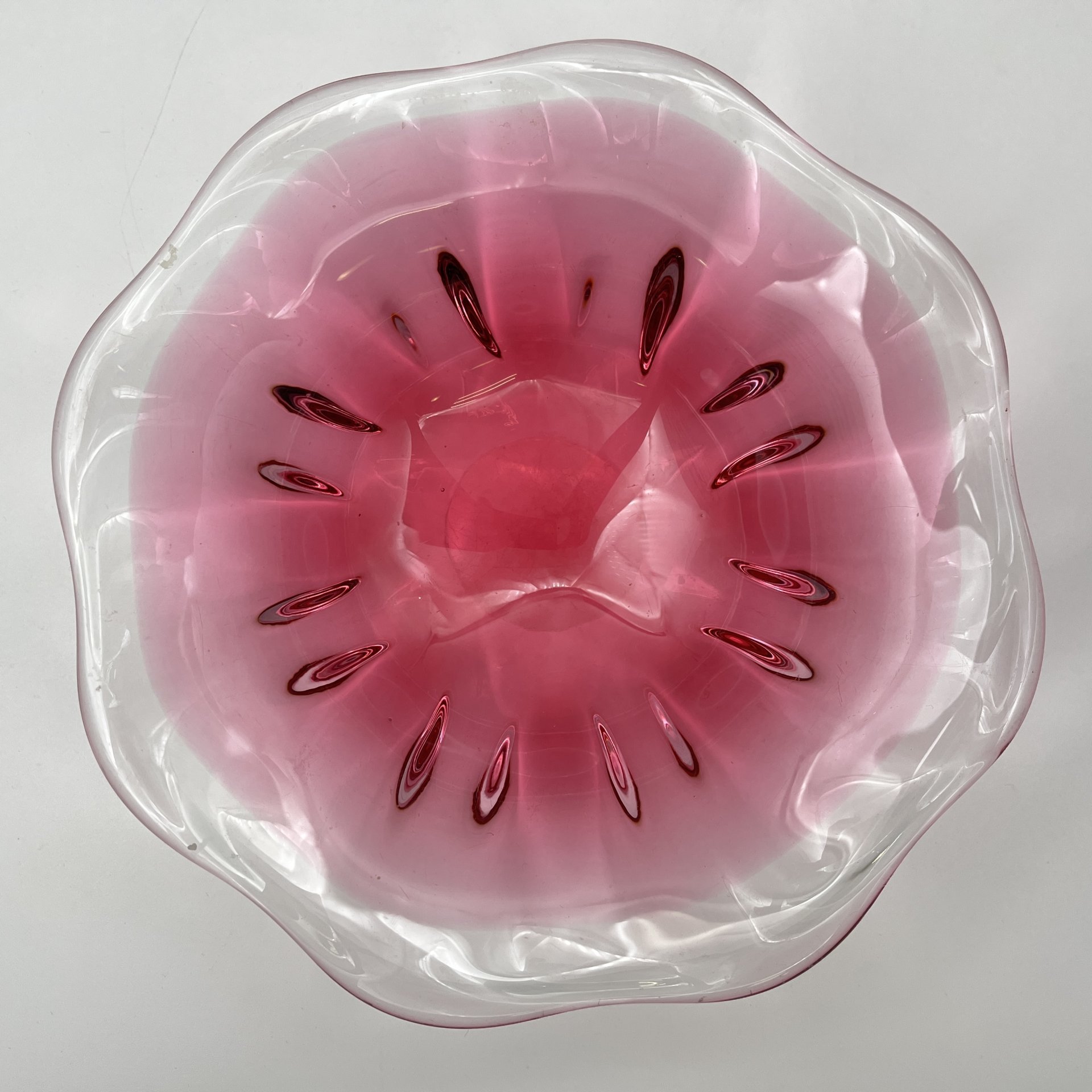 Ваза (конфетница/фруктовница) розового оттенка, стекло, гутная техника, Ленинградский завод художественного стекла (ЛЗХС), СССР, 1960-1980 гг.