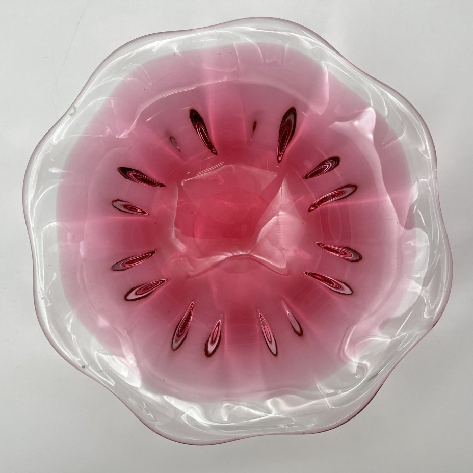 Ваза (конфетница/фруктовница) розового оттенка, стекло, гутная техника, Ленинградский завод художественного стекла (ЛЗХС), СССР, 1960-1980 гг.
