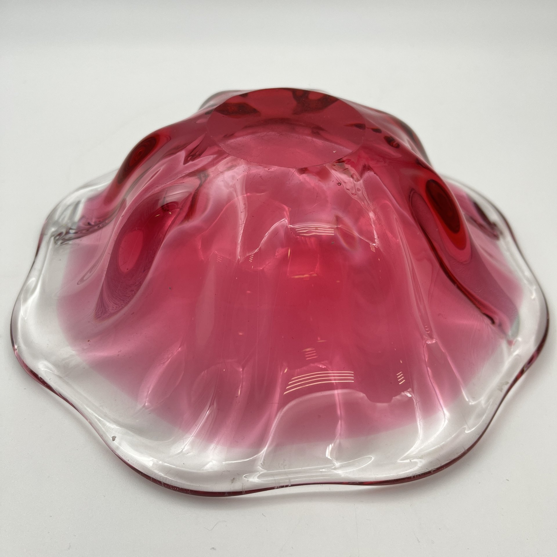 Ваза (конфетница/фруктовница) розового оттенка, стекло, гутная техника, Ленинградский завод художественного стекла (ЛЗХС), СССР, 1960-1980 гг.