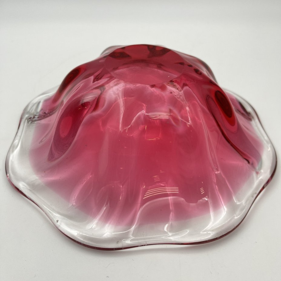Ваза (конфетница/фруктовница) розового оттенка, стекло, гутная техника, Ленинградский завод художественного стекла (ЛЗХС), СССР, 1960-1980 гг.