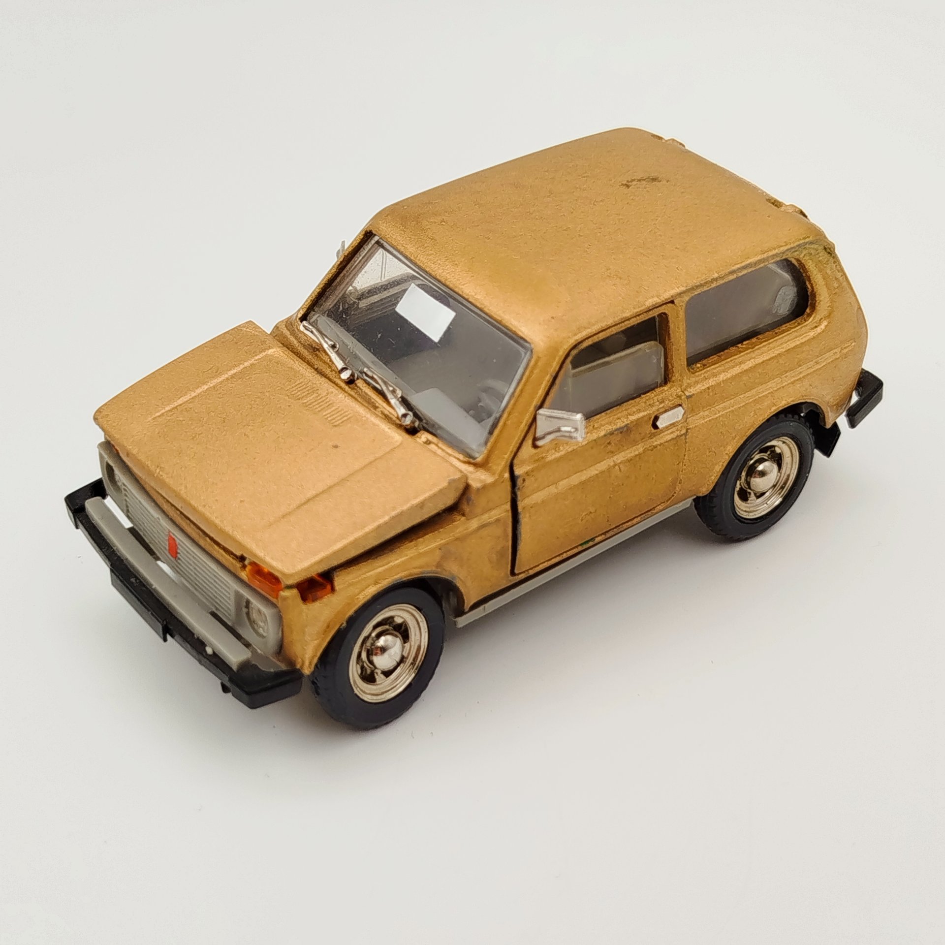 Модель автомобиля в масштабе 1:43 "LADA 2121 Niva" (авторская версия), металл, пластмасса, крашение, СССР, 1970-1990 гг.