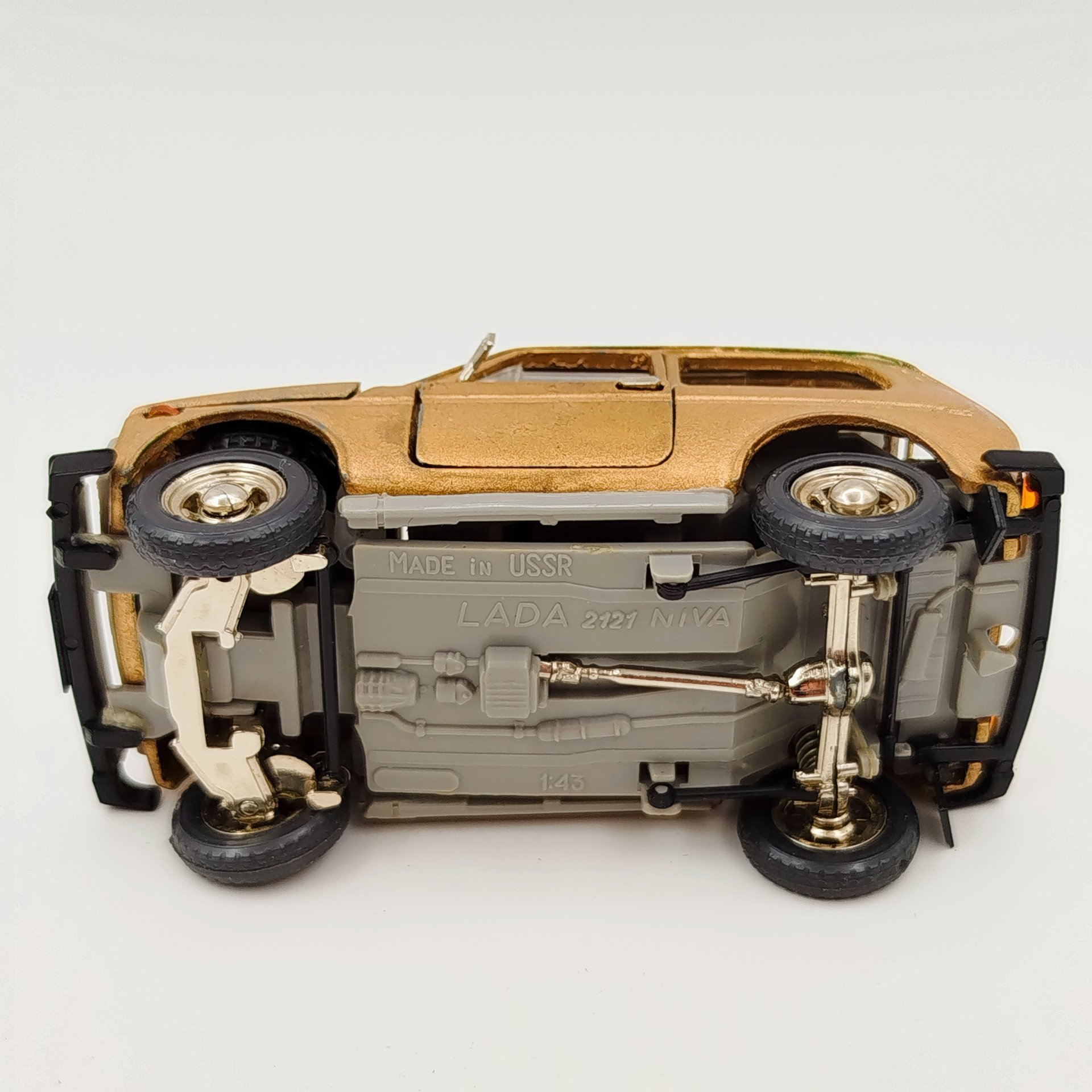 Модель автомобиля в масштабе 1:43 "LADA 2121 Niva" (авторская версия), металл, пластмасса, крашение, СССР, 1970-1990 гг.