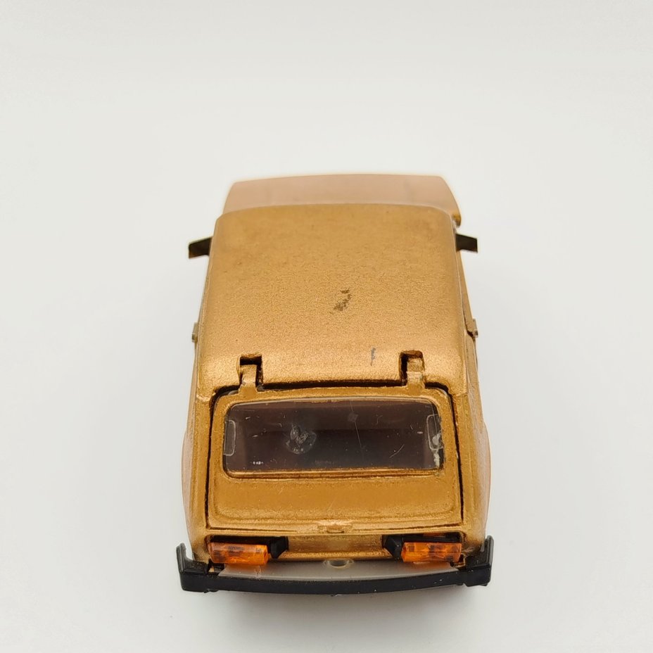 Модель автомобиля в масштабе 1:43 "LADA 2121 Niva" (авторская версия)