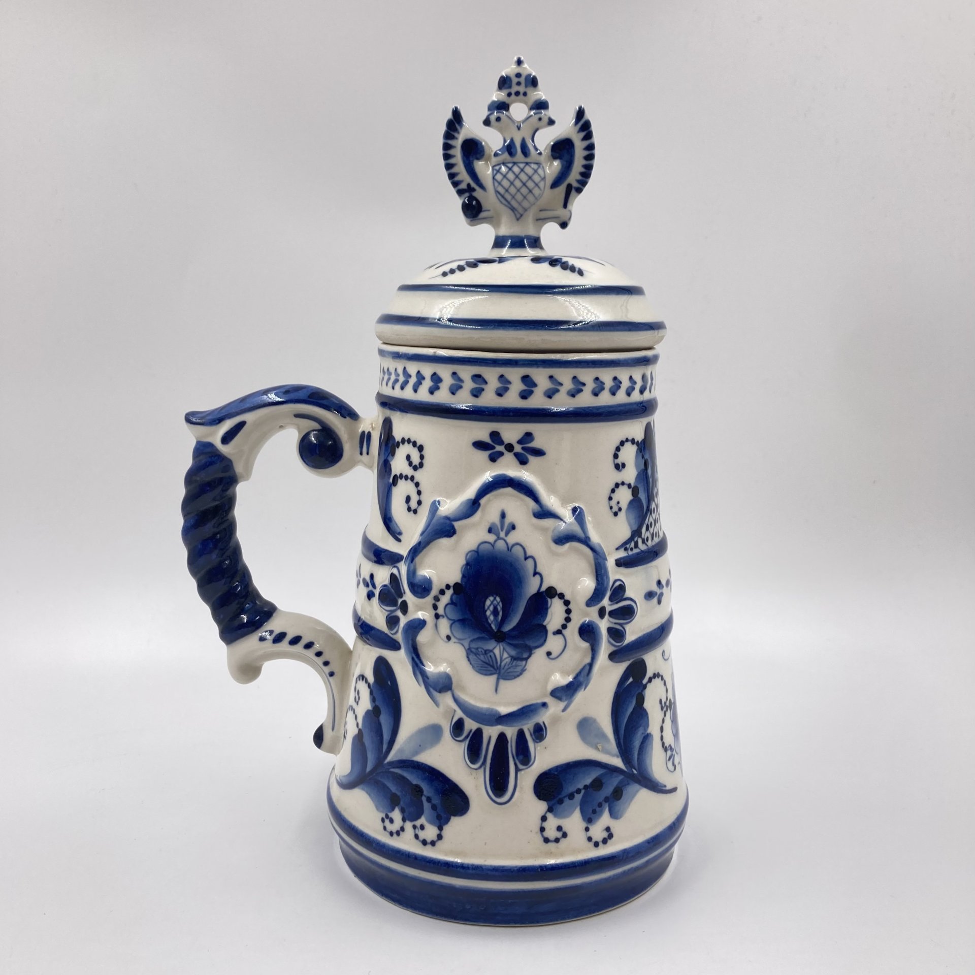 Пивная кружка с крышкой