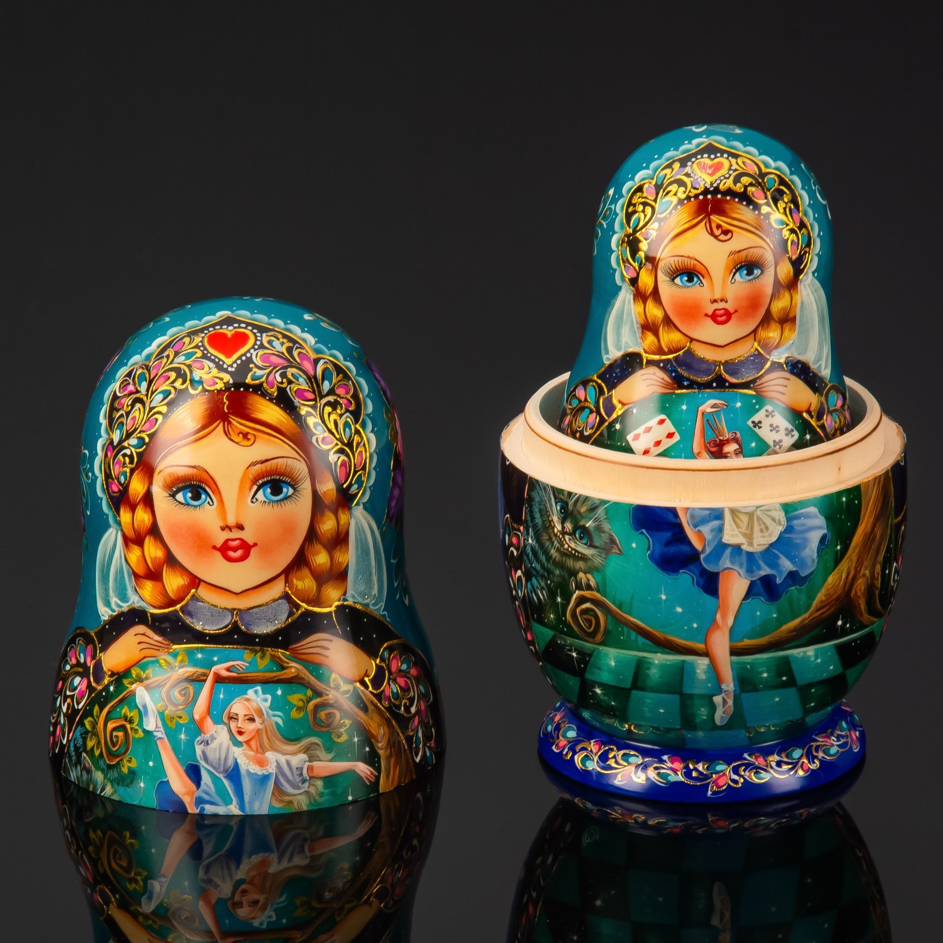 Матрешка "Русский балет" (5 мест), автор росписи С.А. Лонченкова, дерево, лак, роспись, золочение, Российская Федерация, 2025 г.