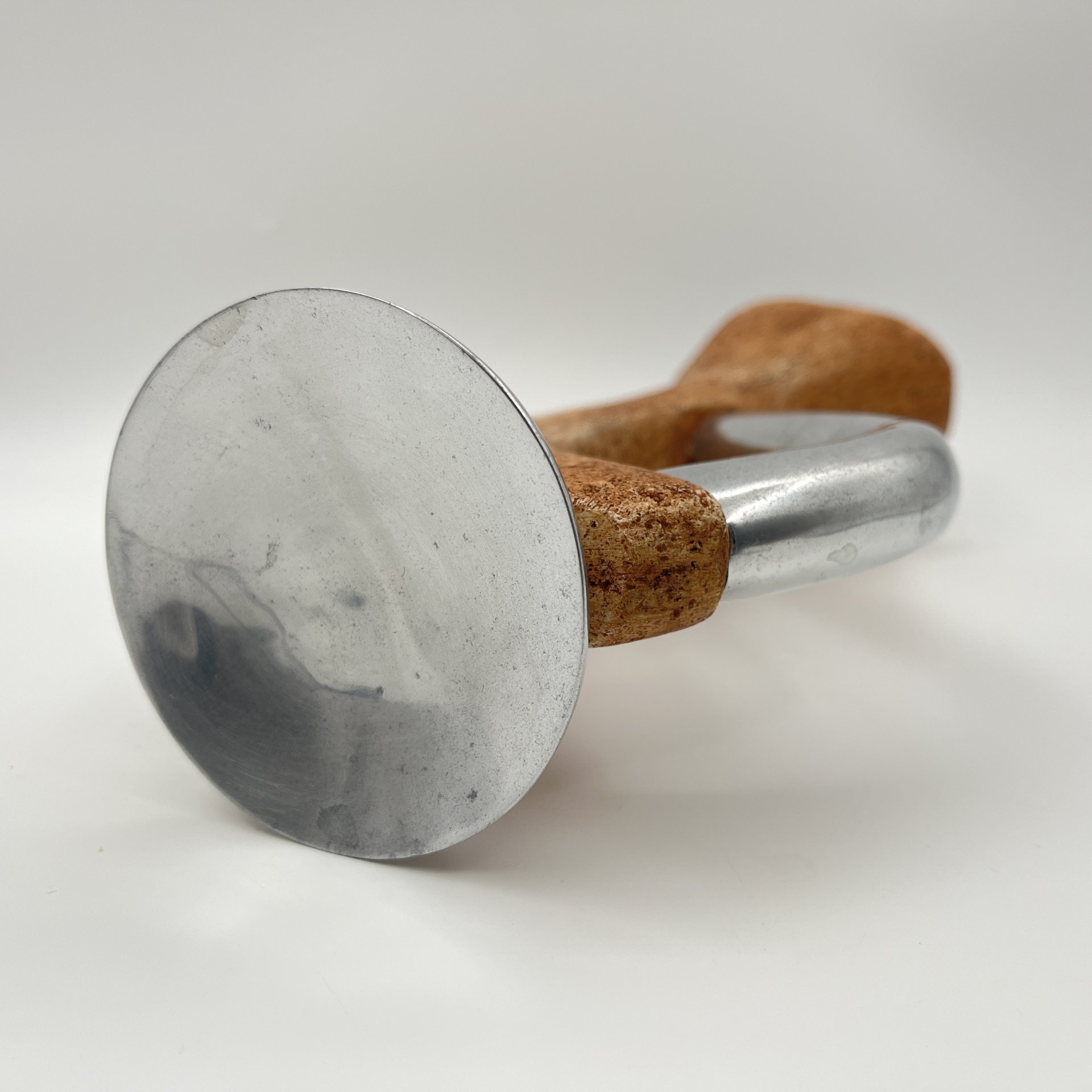 Подсвечник необычной формы, металл, гипс, композитный материал, Западная Европа, 1980-2000 гг.