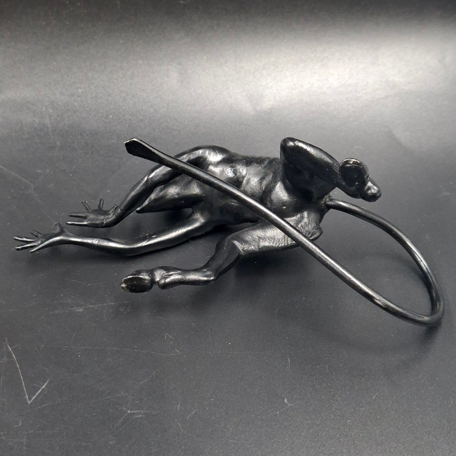 Статуэтка "Чертик" (без рогов), чугун, крашение, Каслинский чугунолитейный завод (Касли), СССР, 1970-1990 гг.