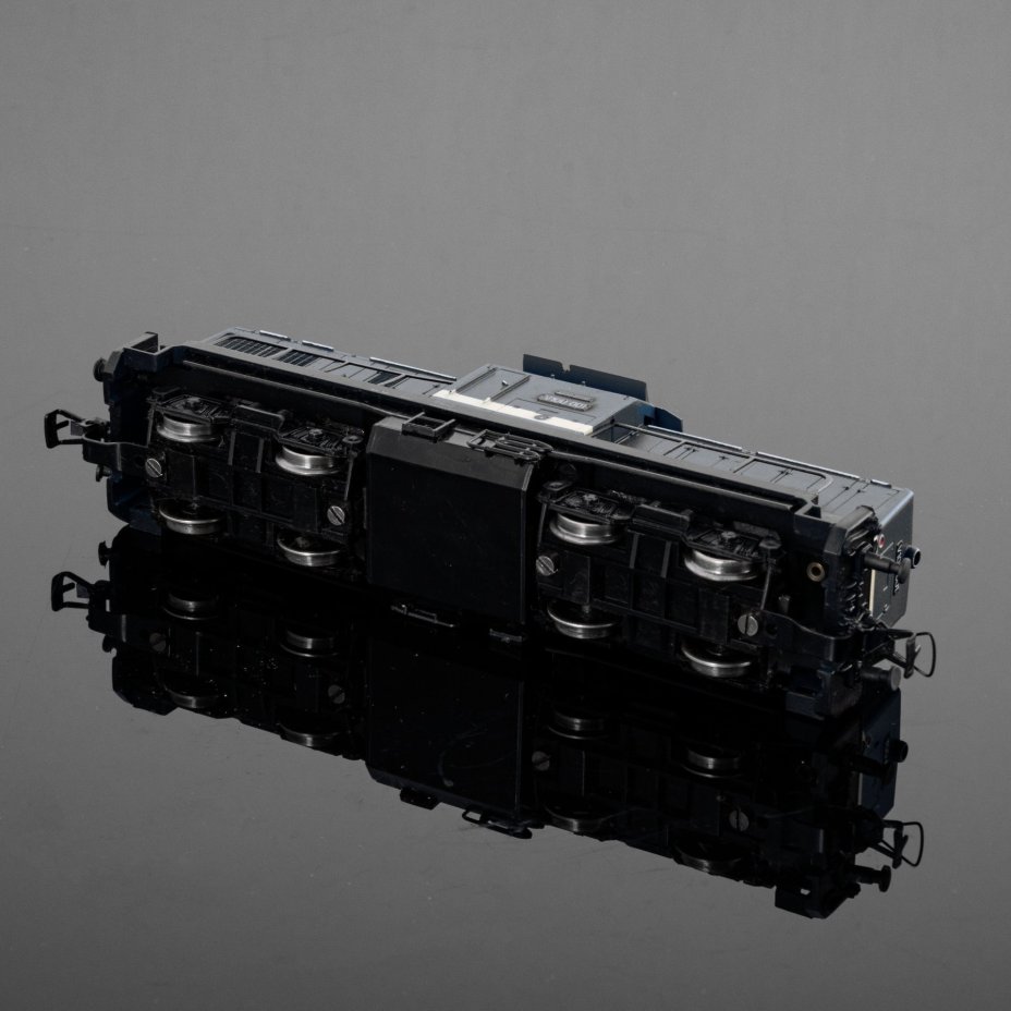Модель железнодорожного локомотива BR110 (1:87), Piko