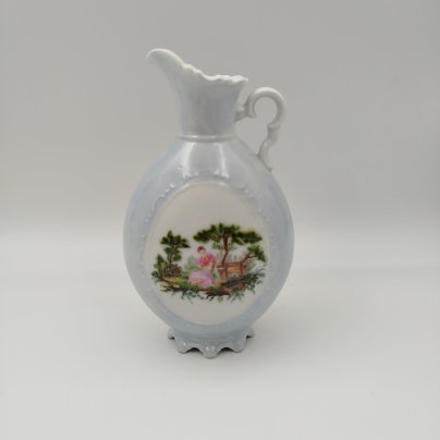 Кувшин декоративный голубого цвета с изображением женщины с ребенком в саду и птиц (в медальонах), Hackefors, фарфор, крытье, роспись, Швеция, 1950-1970 гг.