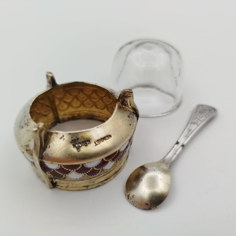 Солонка с декором в виде чешуи и ложечкой, Мстерская художественная фабрика  «Ювелир»