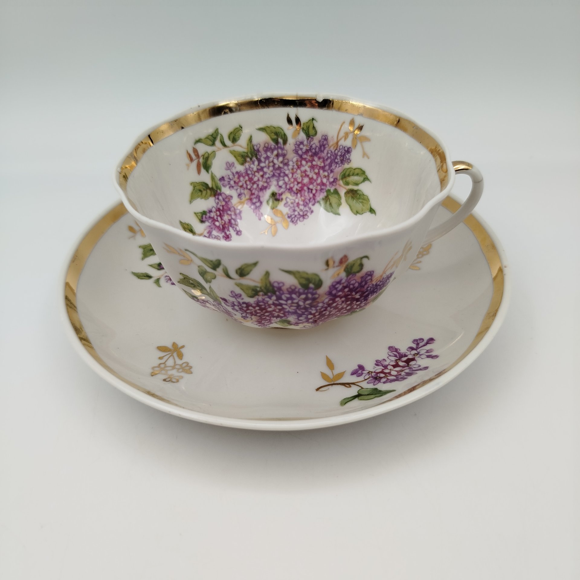 Пара чайная "Сирень", фарфор, деколь, золочение, Дулевский фарфоровый завод (Дулёво), СССР, 1964 г.