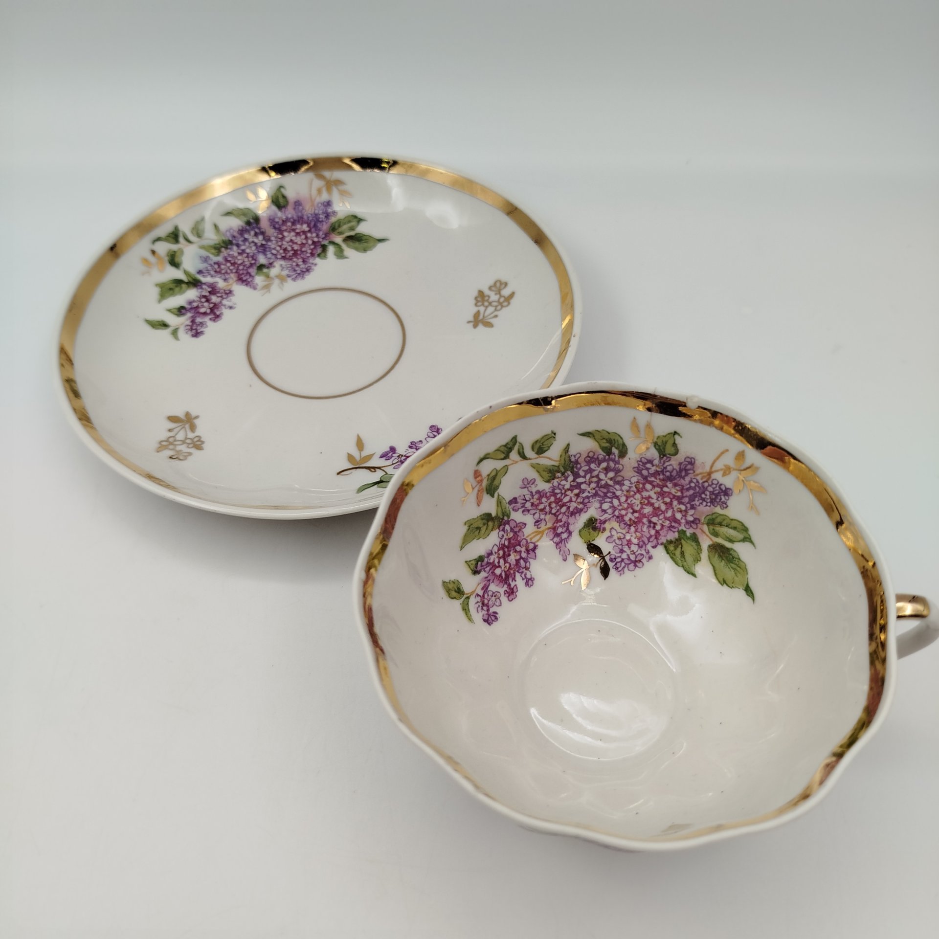 Пара чайная "Сирень", фарфор, деколь, золочение, Дулевский фарфоровый завод (Дулёво), СССР, 1964 г.