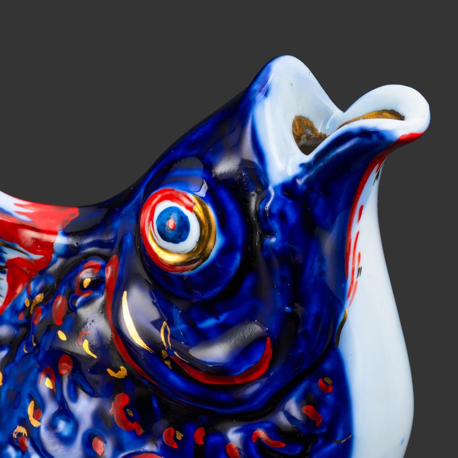 Графин (штоф) "Рыба", А.В. Щекатихина-Потоцкая, фарфор, роспись, золочение, Ленинградский фарфоровый завод (ЛФЗ), СССР, 1936-1949 гг.