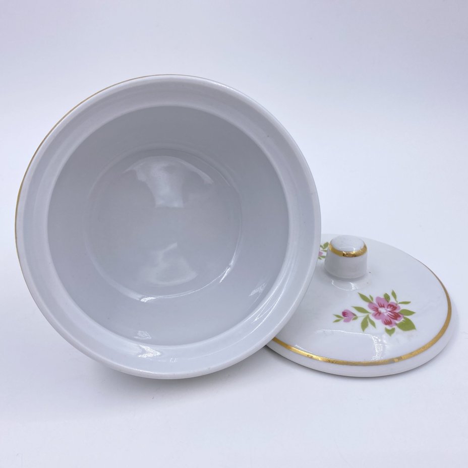 Сахарница, украшенная цветочным декором, фарфор, деколь, золочение, Дмитровский фарфоровый завод (ДФЗ Вербилки), Дмитровский фарфоровый завод (ДФЗ Вербилки)