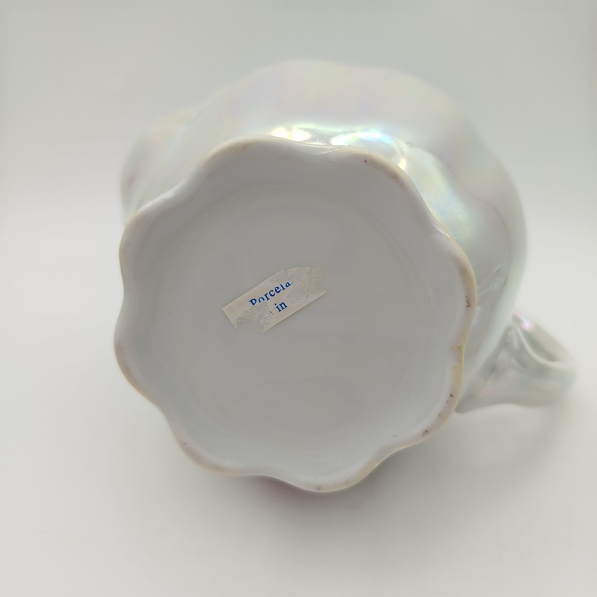 Сервиз кофейный "Галантная сцена" на 6 персон (15 предметов), фарфор, деколь, люстр, золочение, Западная Европа, 1970-1990 гг.