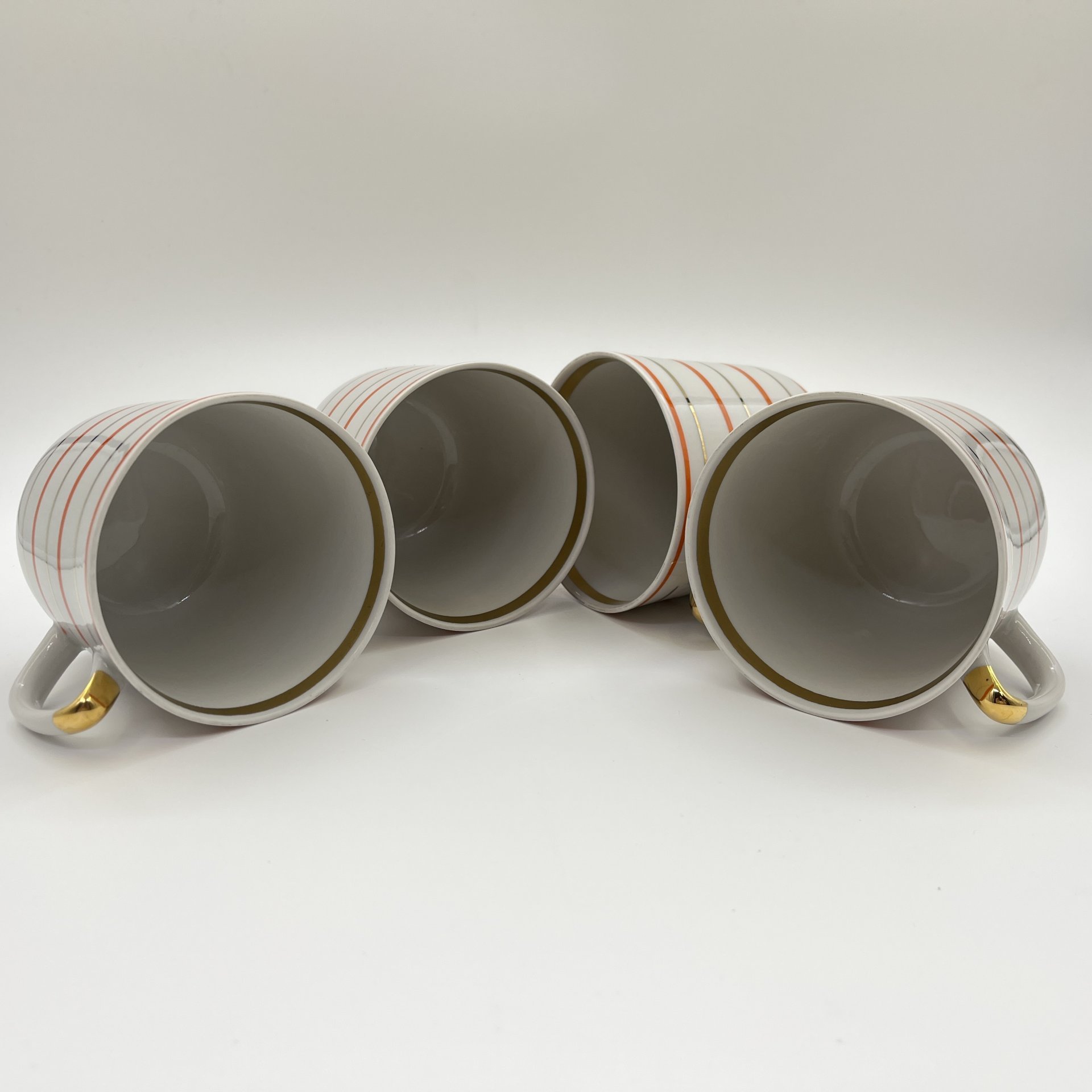 Набор из 4-х чашек "Радиоволны", фарфор, золочение, Дмитровский фарфоровый завод (ДФЗ Вербилки), СССР, 1965-1991 гг.